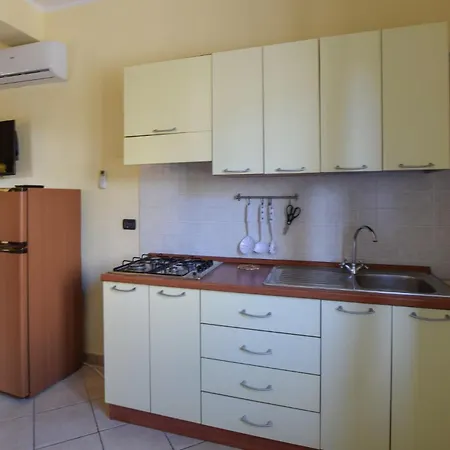 Lägenhet Cozy In With Wifi