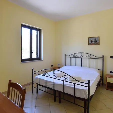 Apartamento Cozy In With Wifi Ricadi